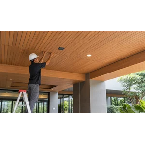 Pemasangan plafon WPC pada teras dan area semi outdoor
